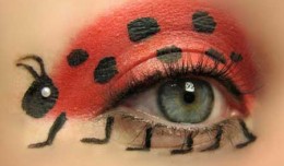 Những kiểu make-up độc đáo và gợi cảm