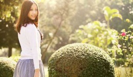 Blend ảnh màu ấm và có tia nắng lấp lánh