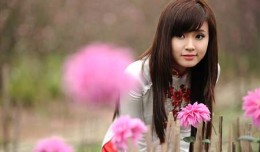 Bộ ảnh Midu đẹp mỏng manh giữa trời xuân cùng hoa đào